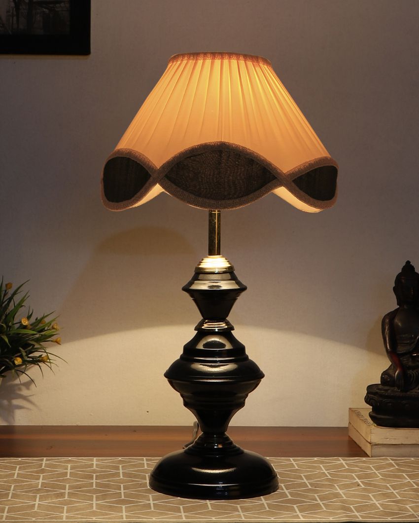 Vintage Shade Table Lamp Sleek Iron Black Base | 12 x 19 inches