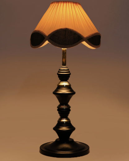 Modern Vintage Shade Table Lamp Iron Black Base Design | 12 x 20 inches