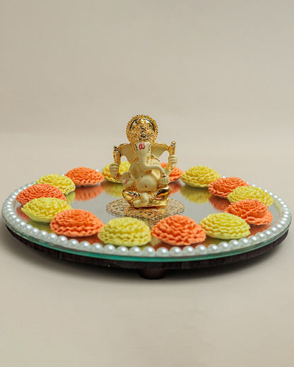 Charming Ganesha Idol Puja Decor | 8 x 2 inches