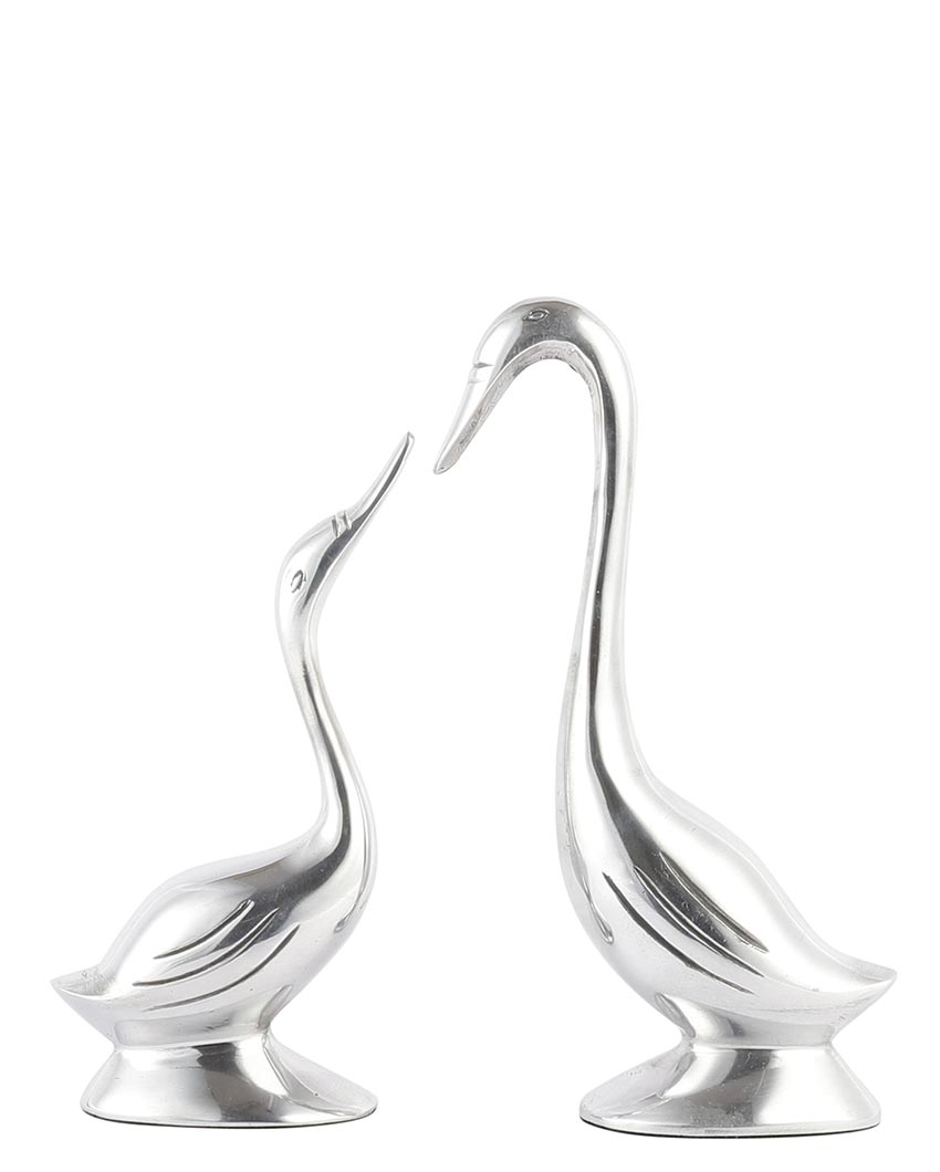 Graceful For Adding Artistic Touch Aluminium Couples Bird Swan Figurine Pair