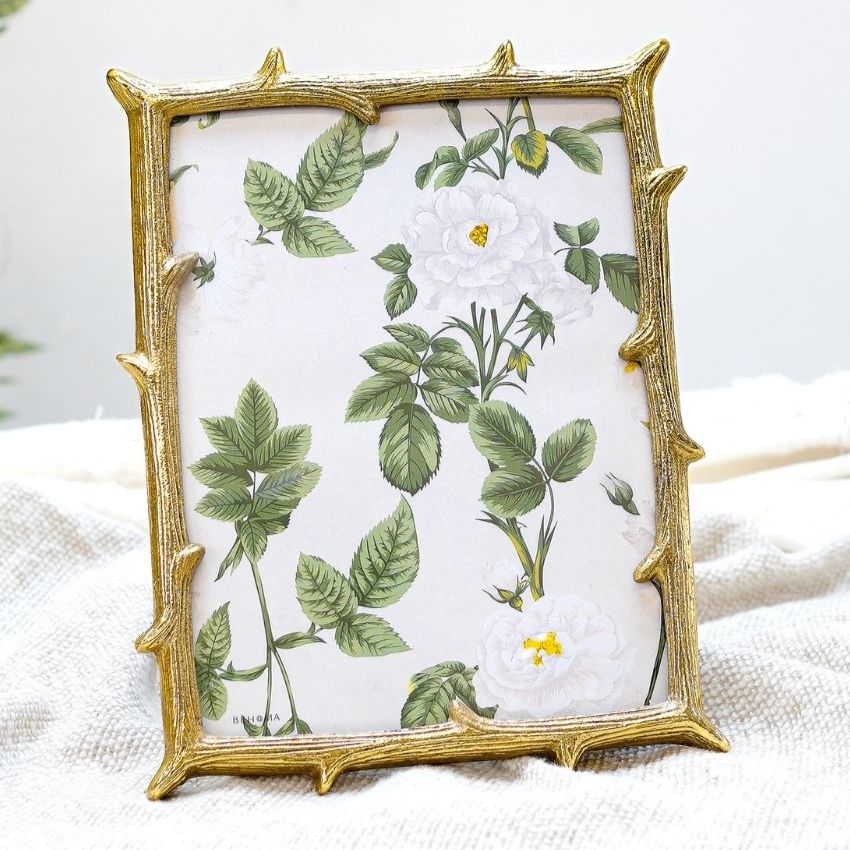 Elegant Gold Design Metal Twig Frame | 6 x 8 inches