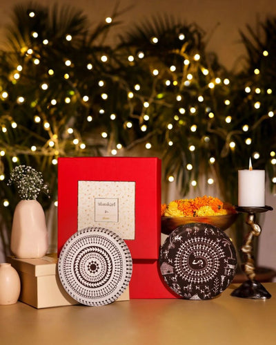 Intricate Tribal Art Metal Wall Plates Decor Hamper | 10 x 10 inches