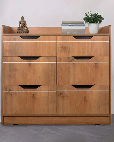 Combining Storage and Sophisticated Style Skipper Chest of Drawers