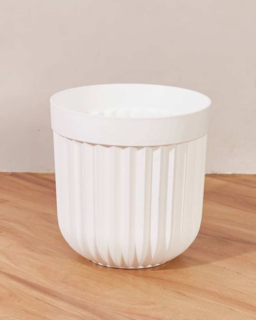 Ruffle White Planter