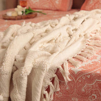 Classical Gypsy Patterned Tufted Throw
