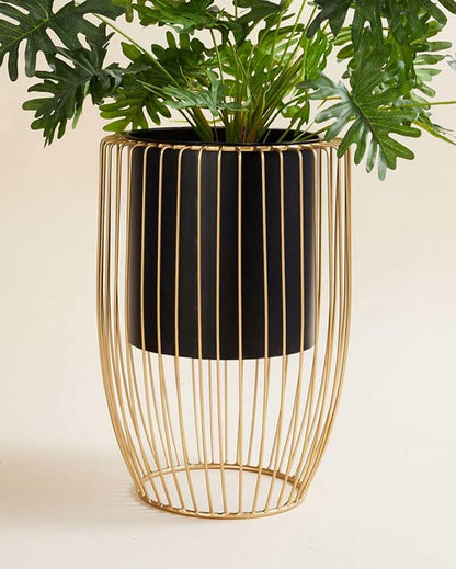 Versatile Metal Stand With Planter Pot Without Plant | 11 x 22 inches