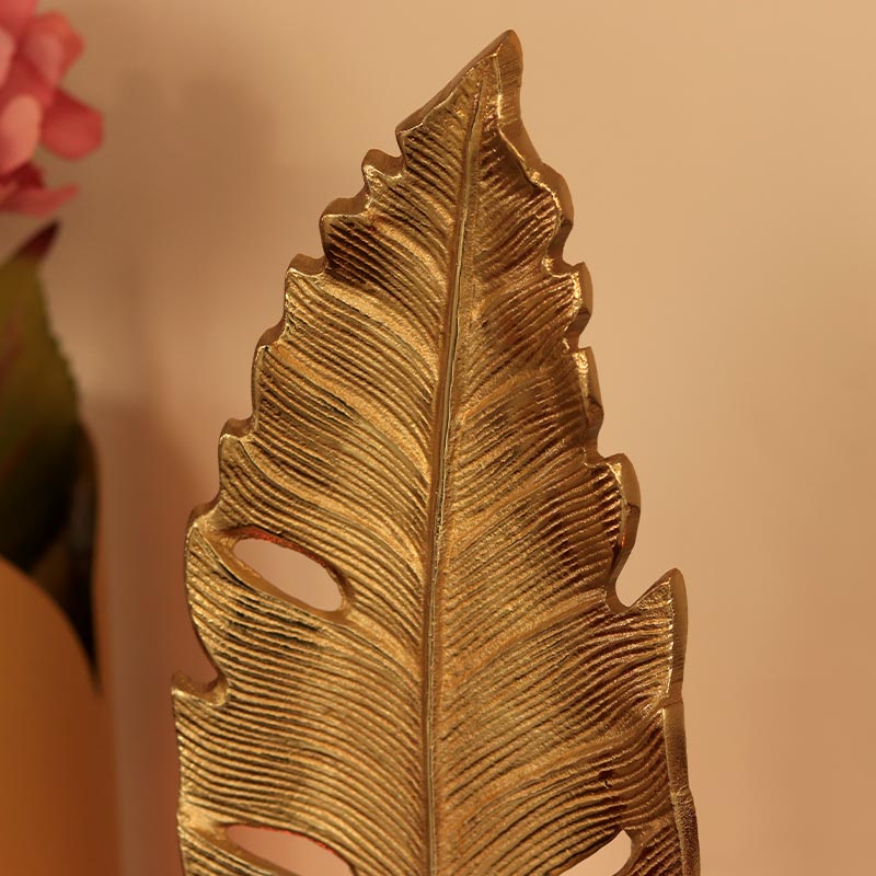 Golden Leaf Showpiece | 2 x 2 x 7 inches