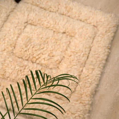 Soft Woolen Rug | 18 x 18 inches