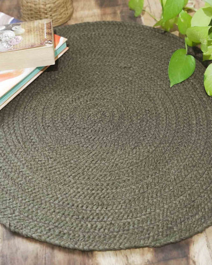 Stylish Woolen Rug | 24 inches