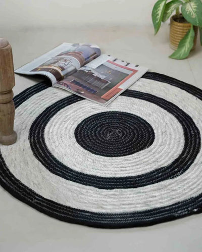 Comfortable Woolen Rug | 30 inches