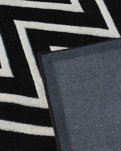 Black Canvasify Hand Tufted Wool Carpet 2 X 5 Ft