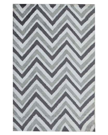 Abstract Iconic Grey Polyester Carpet