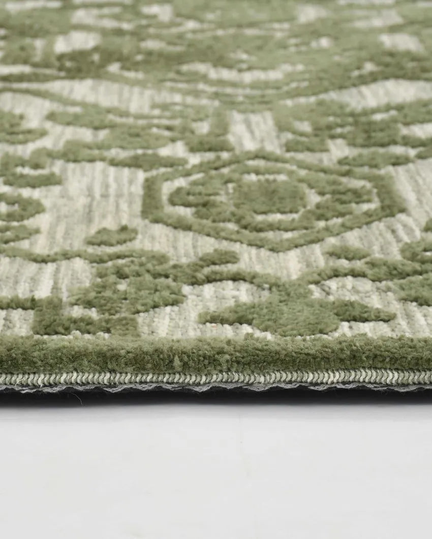 Green & White Traditional Polyester Carpet