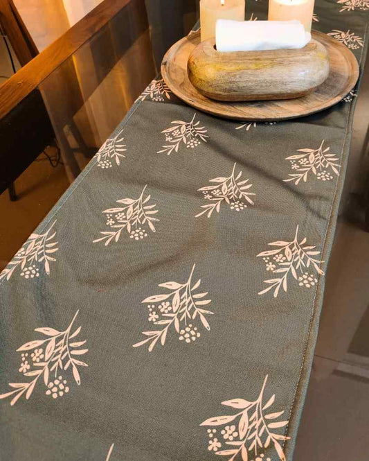 Feast In Style Leaf Poly Canvas Table Runner | 72 x 12 inches