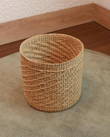 Earthy Touch Natural Kauna Grass Planter