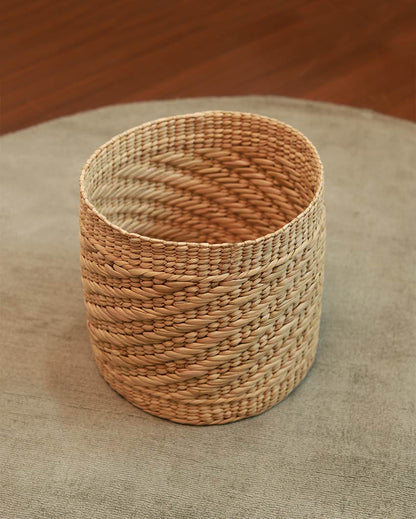 Earthy Touch Natural Kauna Grass Planter