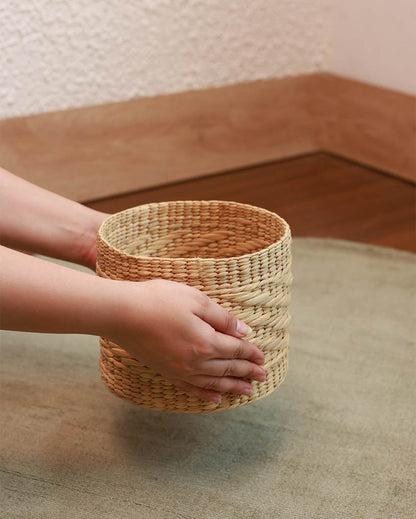 Earthy Touch Natural Kauna Grass Planter