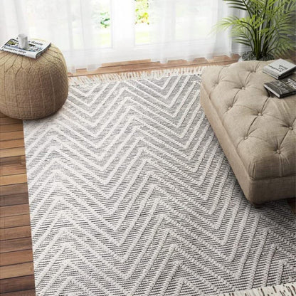 Chevron Kilim Hand Woven Dhurrie Wool Rug Bold and Trendy | Ivory | 4 x 6 Feet