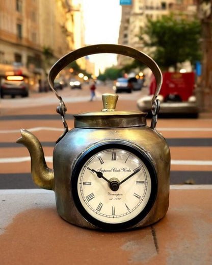 Vintage Kettle Clock Classic Elegance with a Timeless Design