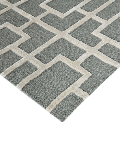 Striking Geometric Pattern Hand Tufted Carpet | 10 x 8 Feet