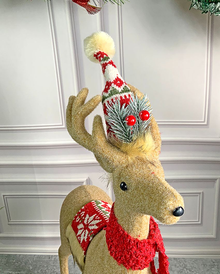 Adorable Brown Deer For Christmas Decoration