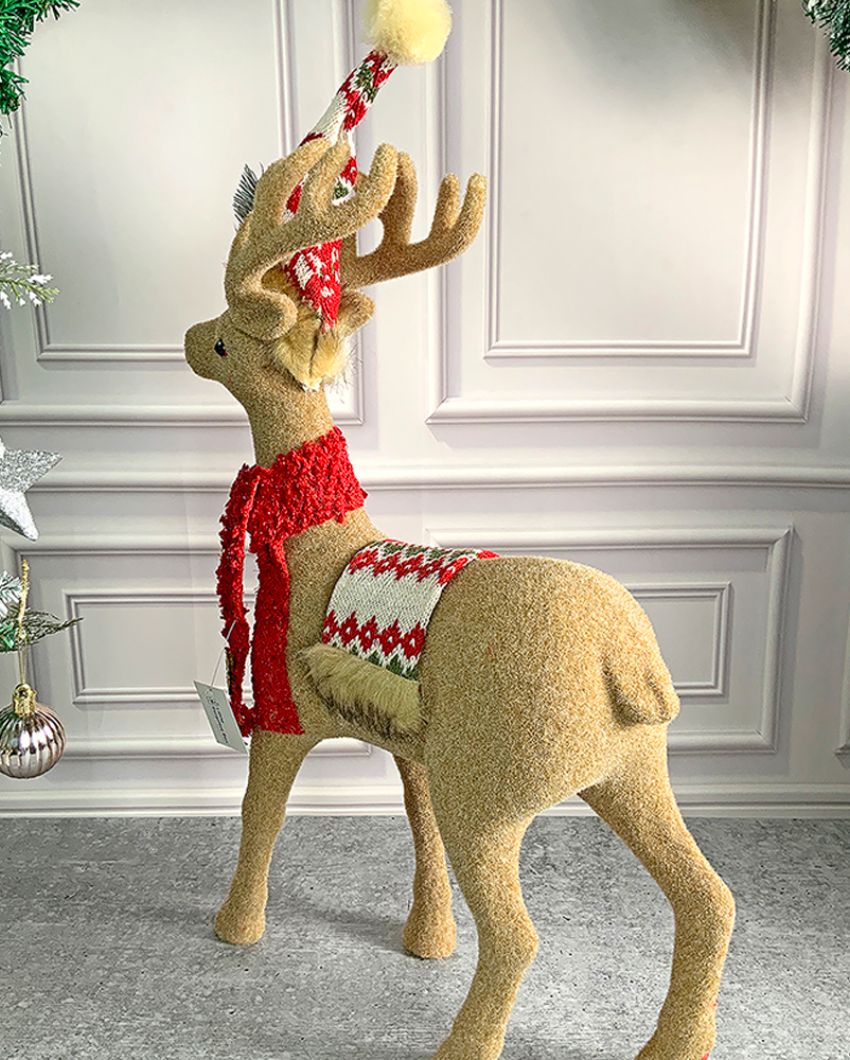 Adorable Brown Deer For Christmas Decoration