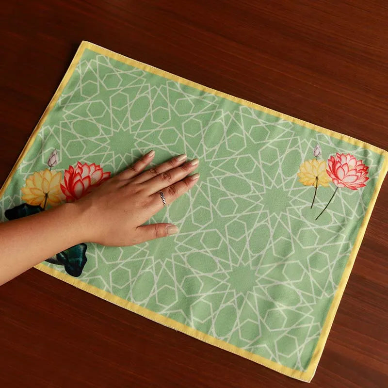 Lattice Lotus Table Mats | 19 x 13 inches