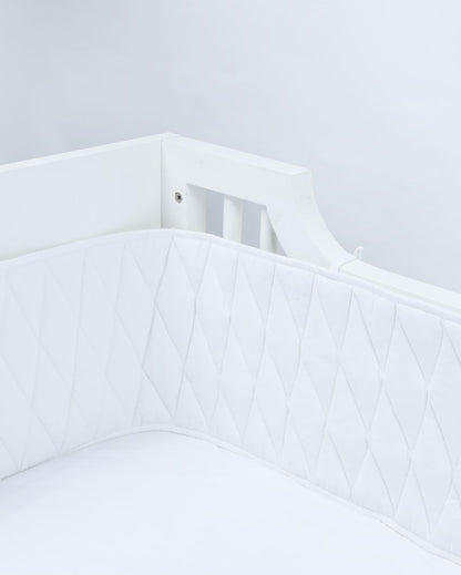 Simple Cotton Cot Bumper With Harlequin Quilting | 160 x 10 inches
