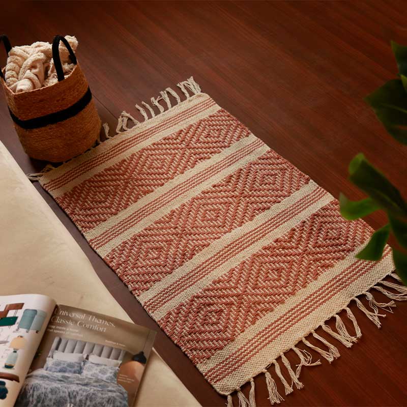 Red & White Bohemian Accent Floor Mat | 34 x 21 inches