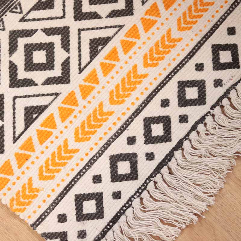 Yellow & Black Pattern Accent Floor Mat | 34 x 21 inches