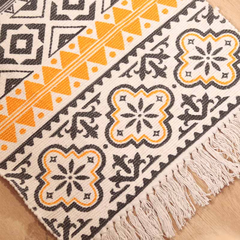 Yellow & Black Pattern Accent Floor Mat | 34 x 21 inches