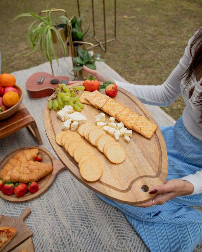 Aachman Wooden Oval Grooved Platter Cheese Board | 17.5 Inches