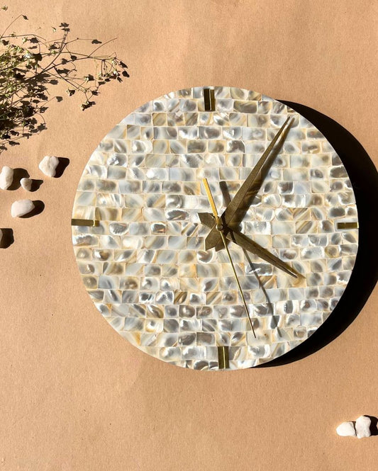 Timeless Design Handcrafted Mother Of Pearl Round Wall Clock