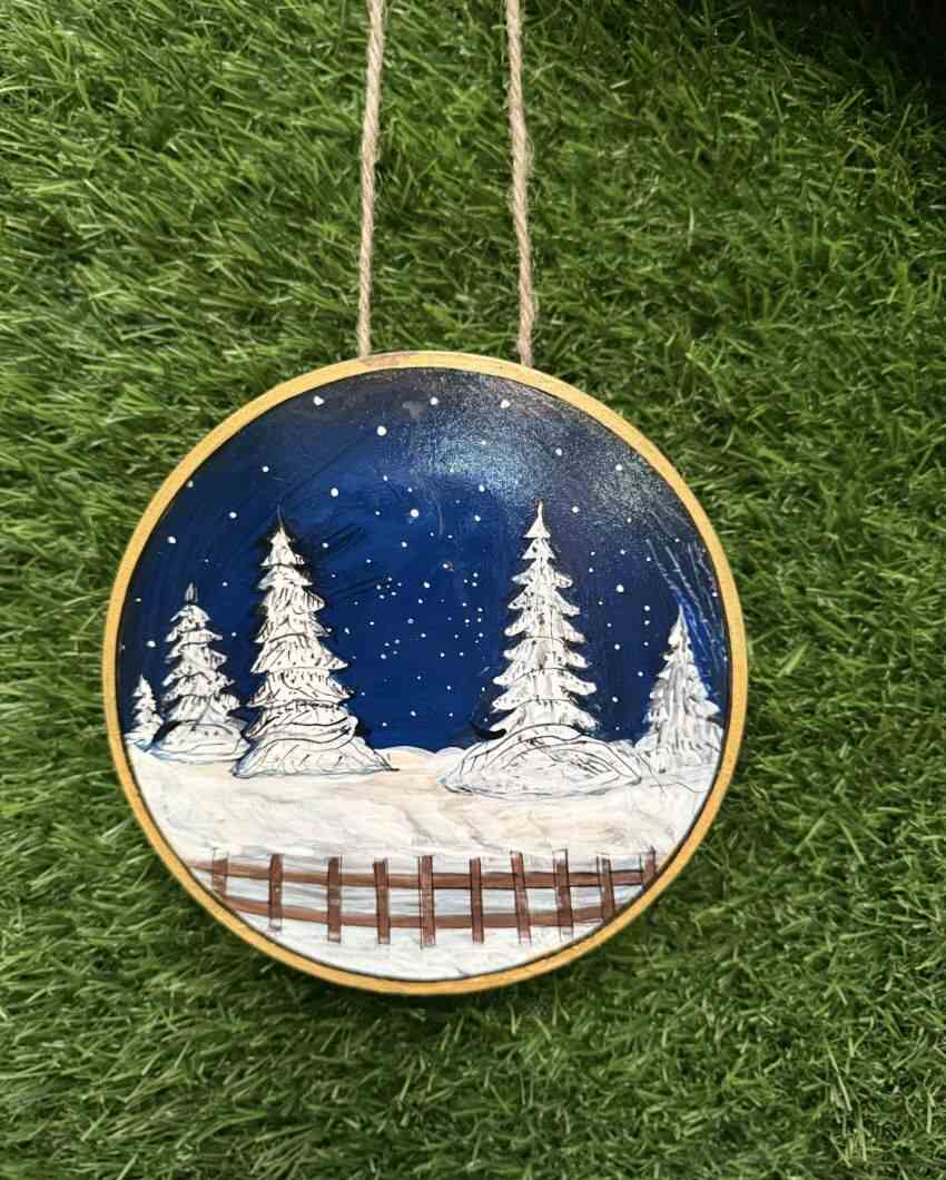 Enchanting Northern Lights Wall Hanging | 6 inches