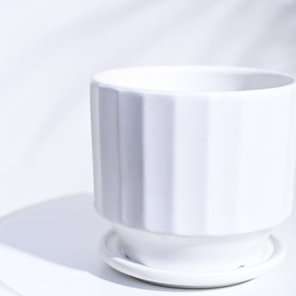 Frosted Alluring Ceramic Pot | 6x5 Inch White