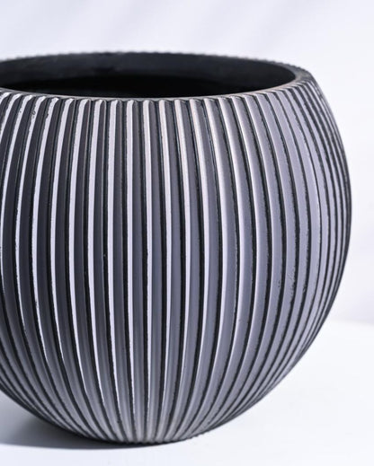 Black Vase Ball Groove Planter | Multiple Sizes