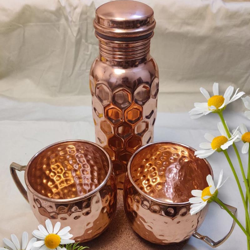Hammered Copper Bottle With Mugs 1 liter
