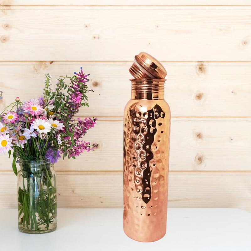 Hammered Bottle with Cleaning Brush Hammered | 750ml Copper