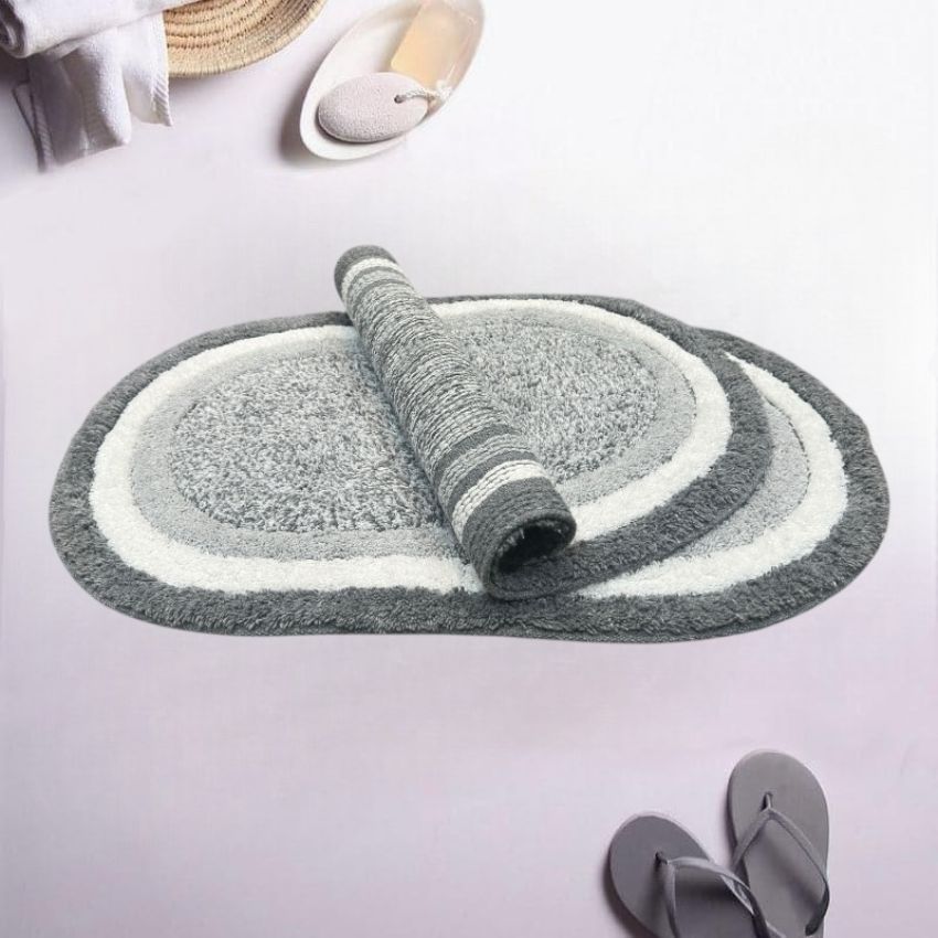 Elegant Oval Tufted Cotton Bath Mat | 24 x 16 Inches