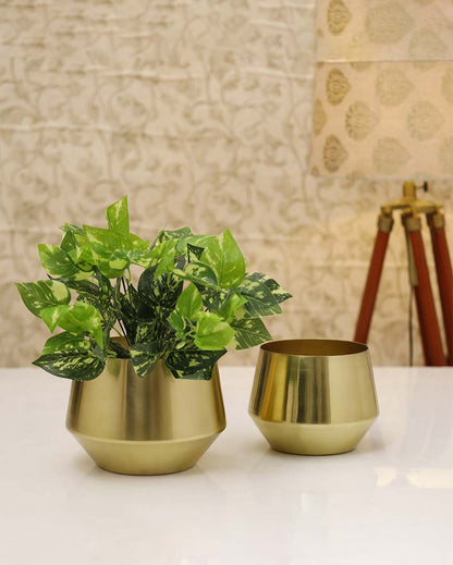 Oak Metal Planter | Plant not included