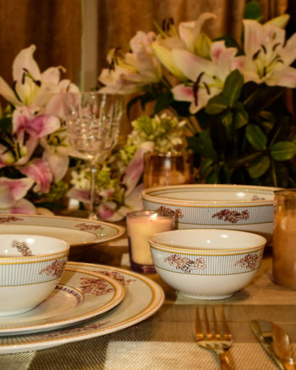 Flourishing Floret Porcelain Dinner Set | 33 Pieces