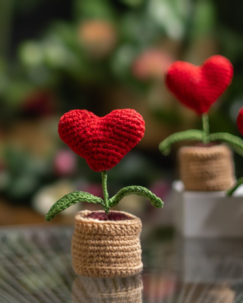 The Beauty of Crochet Heart Pot | 15 x 7 x 15 cm/ 6 x 3 x 6 inches