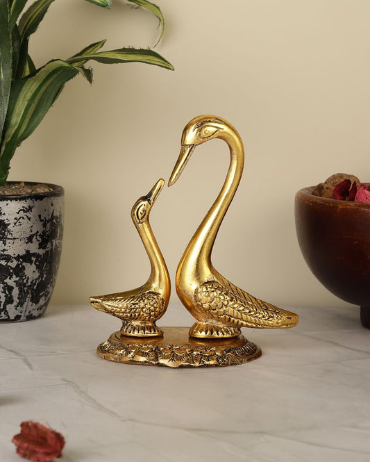 Metal Swan Pair Decorative Showpiece