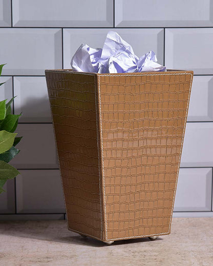 Chic Faux Leather with Stylish Design for Various Spaces Dustbin | 2.5 L | 7 x 10 inches