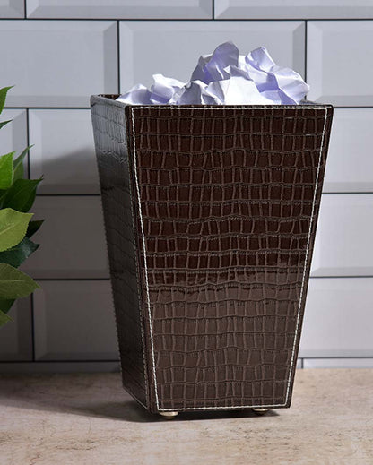 Chic Faux Leather with Stylish Design for Various Spaces Dustbin | 2.5 L | 7 x 10 inches