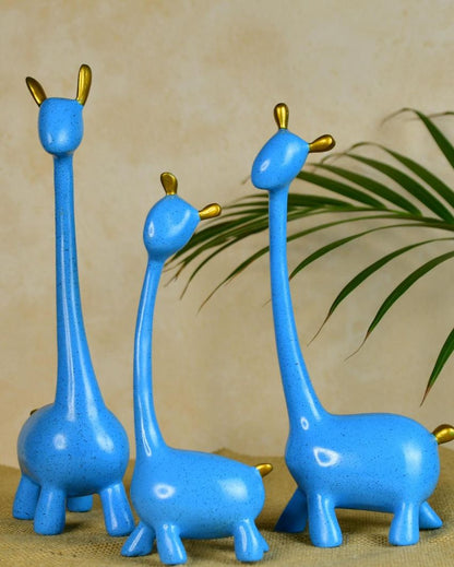 Charming Resin Giraffe Family | Pack of 3