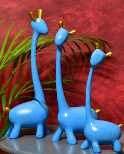 Charming Resin Giraffe Family | Pack of 3