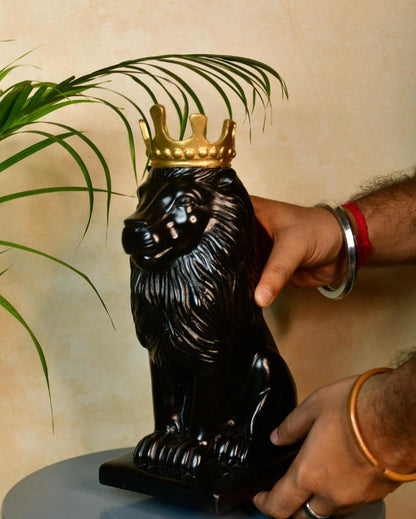 Bold Black Lion Showpiece | 7 x 5 x 11 inches