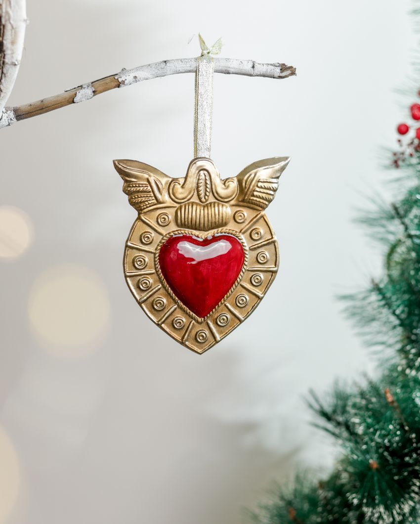 Delicate Heart Medallion Ornament | 6 X 7 Inches