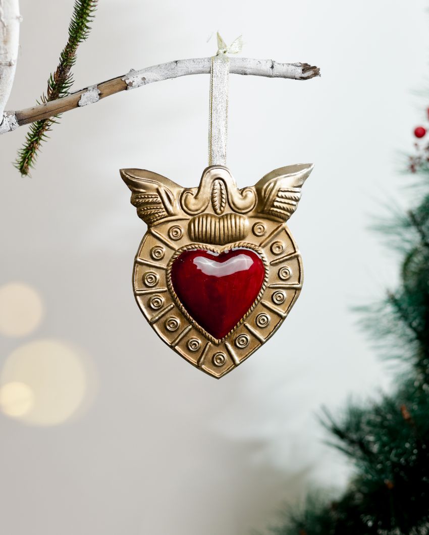 Delicate Heart Medallion Ornament | 6 X 7 Inches